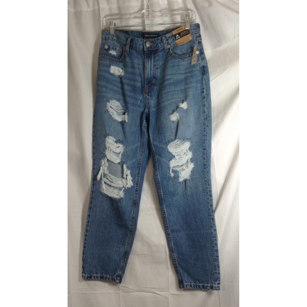 NWT Aeropostale Mom Distressed Light Wash Denim Jeans‎ Size 8 100% Cotton